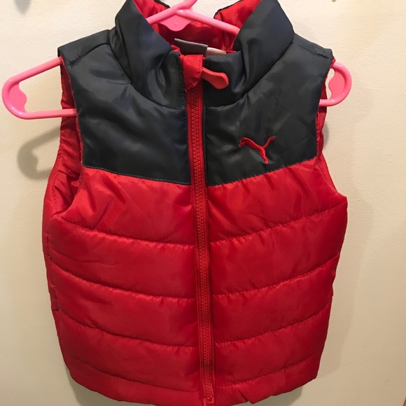 puma sleeveless jackets